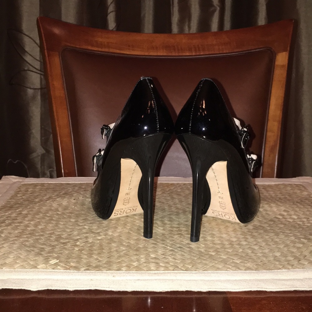 MICHAEL KORS Ladies 4 3/4” ‘Mary Jane’ Heels Sz 7 - Picture 5 of 5